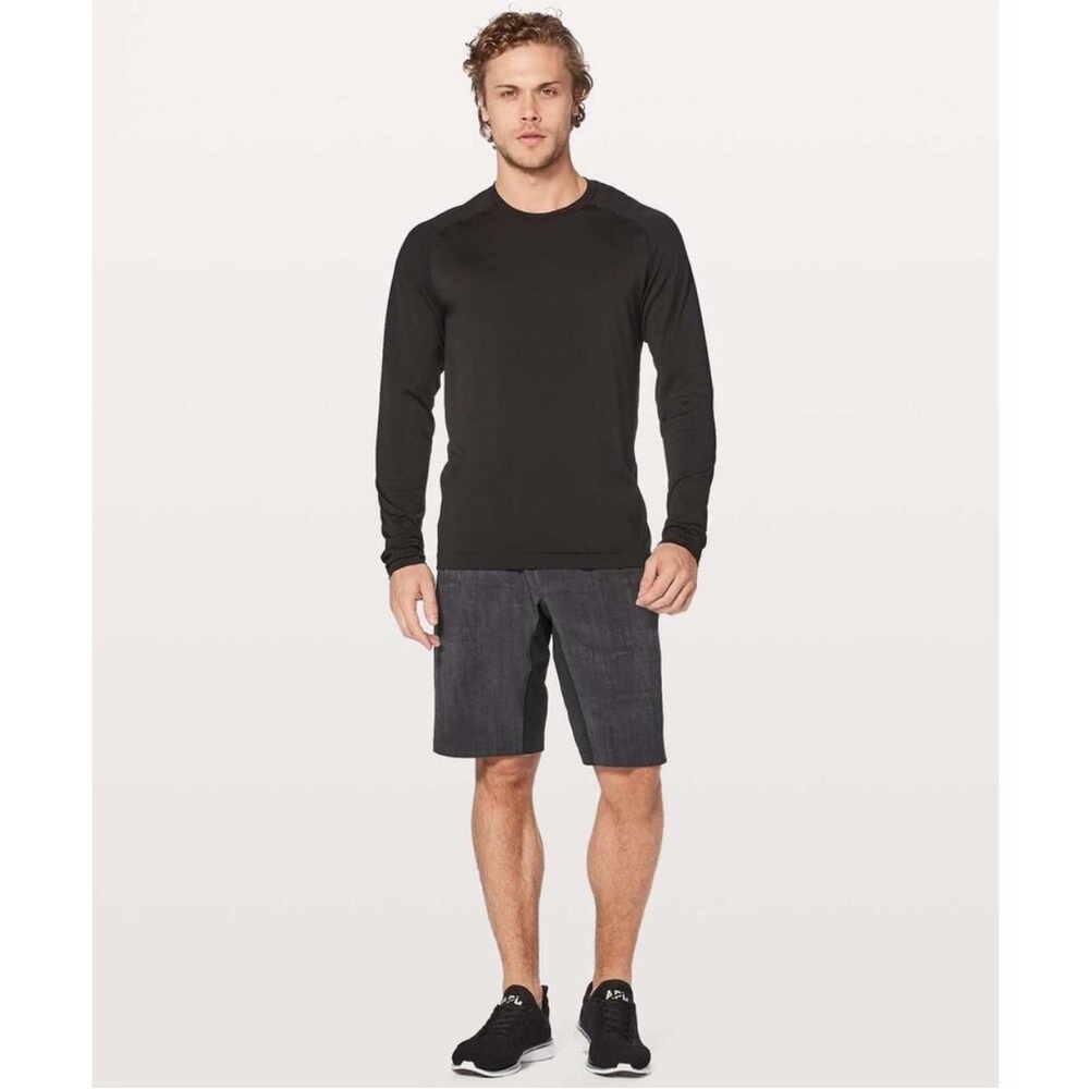 Lululemon T.H.E. Short Linerless 11" Grid Lines Deep Coal Black Athletic Size M